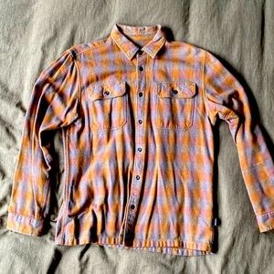 Patagonia Mens Large Button Down